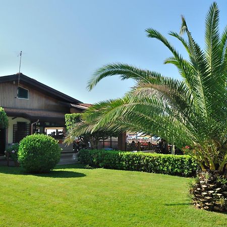 Campeggio Italia Marina di Massa Exterior photo