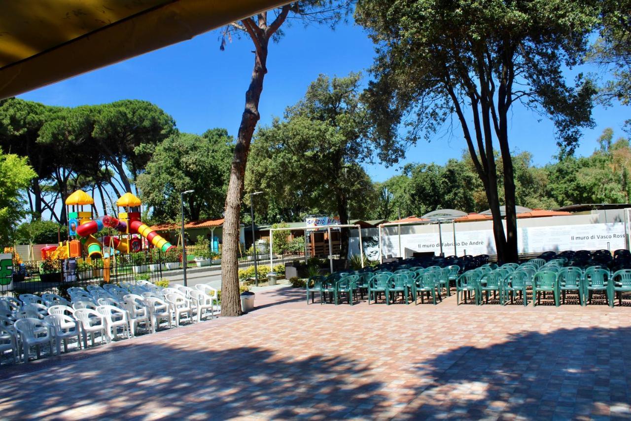 Campeggio Italia Marina di Massa Exterior photo